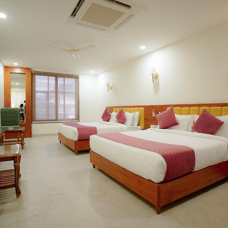 Hotel Eleven Heights Bhopal Exterior photo