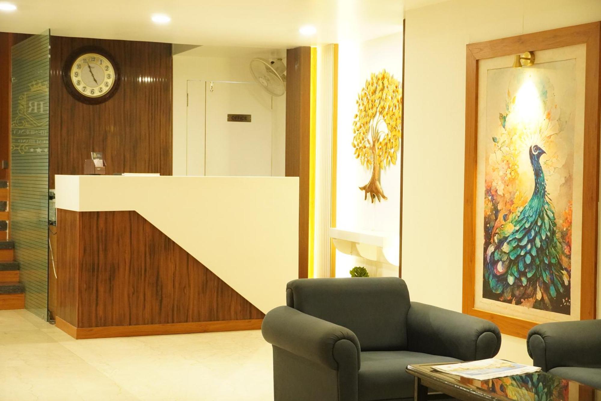 Hotel Eleven Heights Bhopal Exterior photo