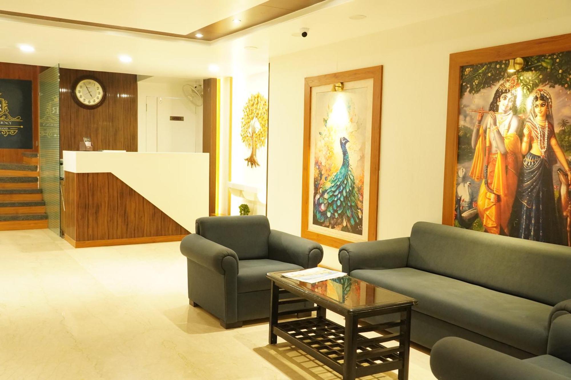 Hotel Eleven Heights Bhopal Exterior photo